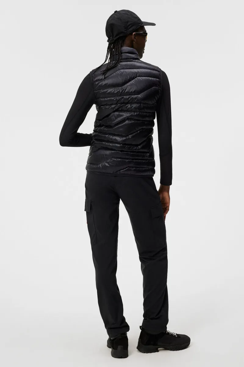 Västar | Outdoor-J.Lindeberg W Cliff Light Down Vest Black